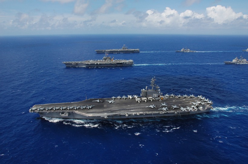 Cụm tác chiến tàu sân bay Mỹ luôn thường trực tại các điểm nóng