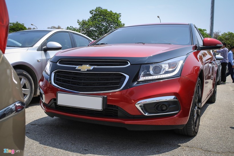 Trong 2 ngày diễn ra sự kiện gặp mặt, các thành viên của Cruze Club còn tổ chức nhiều hoạt động sôi nổi khác, như phần so tài giữa các mẫu xe Cruze đã được độ theo phong cách riêng của chủ nhân hay hoạt động đấu giá vật phẩm quyên góp cho quỹ từ thiện... Trong 2 ngày diễn ra sự kiện gặp mặt, các thành viên của Cruze Club còn tổ chức nhiều hoạt động sôi nổi khác, như phần so tài giữa các mẫu xe Cruze đã được độ theo phong cách riêng của chủ nhân hay hoạt động đấu giá vật phẩm quyên góp cho quỹ từ thiện...