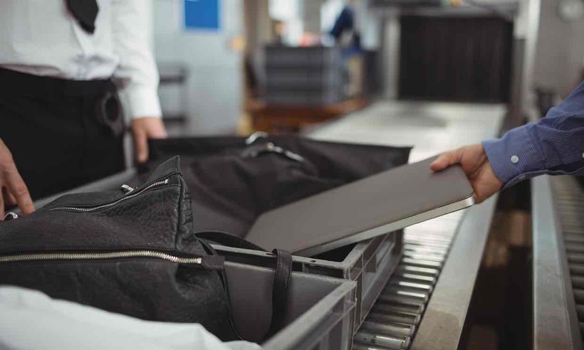 Các quan chức Mỹ và châu Âu chưa thông qua lệnh cấm mang laptop lên máy bay tại các chuyến bay từ châu Âu