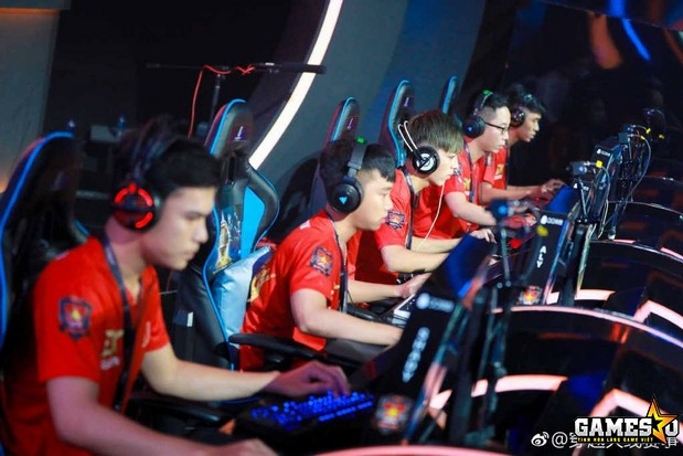 Boss.CFVN, đội đang là ĐKVĐ của CFEL 2017 S1, vừa giành được hạng ba cùng 25.000 USD tiền thưởng tại giải đấu quốc tế Crossfire Global Invitational (CFGI) 2017 Boss.CFVN, đội đang là ĐKVĐ của CFEL 2017 S1, vừa giành được hạng ba cùng 25.000 USD tiền thưởng tại giải đấu quốc tế Crossfire Global Invitational (CFGI) 2017