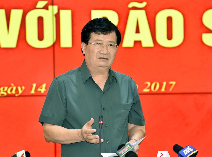 Ráo riết đối phó cơn bão mạnh nhất nhiều năm qua ảnh 1 Ráo riết đối phó cơn bão mạnh nhất nhiều năm qua ảnh 1
