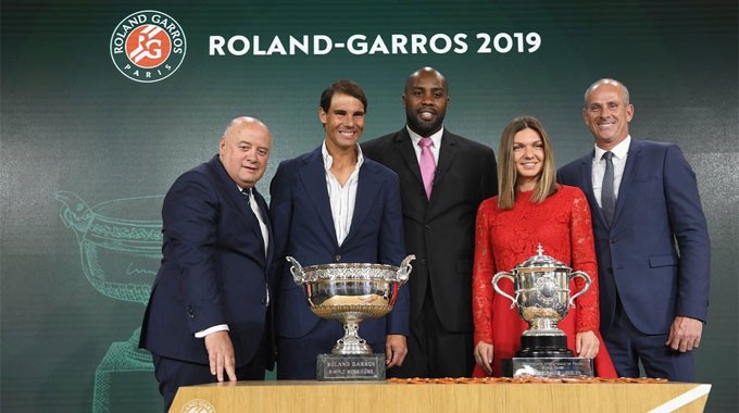 Ông “vua sân đất nện” Nadal, đang có 7,945 điểm, hướng đến danh hiệu Roland Garros thứ 12 (ảnh ATP) Ông “vua sân đất nện” Nadal, đang có 7,945 điểm, hướng đến danh hiệu Roland Garros thứ 12 (ảnh ATP)