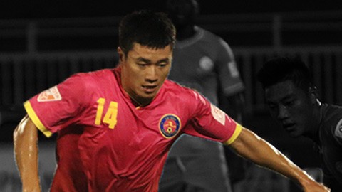 Vòng 11 V.League 2019: 7 gương mặt xuất sắc nhất ảnh 2 Tiền vệ trung tâm Văn Thuận (TP.HCM) đang là “máy quét” hay nhất V.League trong thời điểm hiện tại