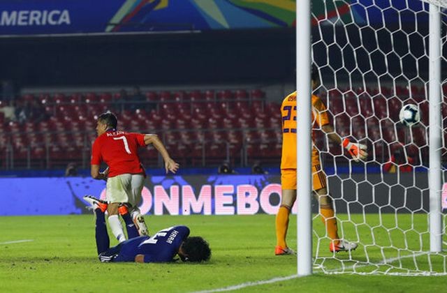 Chile –Nhật bản (4-0): Hiệp sĩ “Samurai” trẻ thất trận vì kiếm cùn ảnh 2 Chi Lê đến với Copa lần này với dàn cầu thủ gần như y hệt 2 năm về trước. Ảnh AP