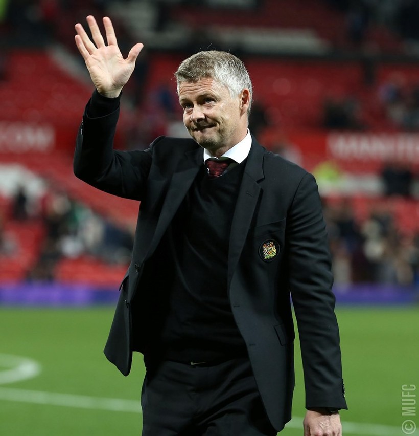 HLV Solskjaer ngày càng nghèo nàn ý tưởng chỉ đạo (Ảnh: Fanpage CLB MU)