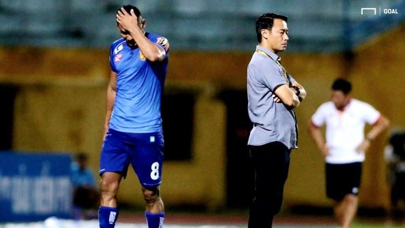 Ai đang giết bóng đá đẹp? ảnh 1 Gabriel Dos Santos chỉ khiến người ta nhớ đến vụ “Kepa bật thầy ở Chelsea” đầu năm 2019. Ảnh QNFC