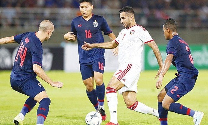 ĐT Việt Nam: Ra ngõ, gặp núi ảnh 1 HLV Bert Van Marwijk triệu tập đến 9 hậu vệ cho trận đấu với đội tuyển Việt Nam ngày 14/11 sắp tới. Ảnh AP