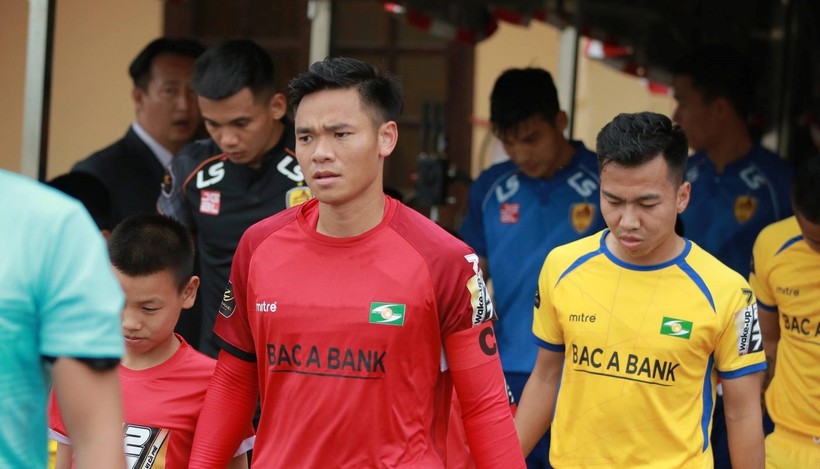 V.League 2020: Nhìn cảnh “Thanh xuôi, Nghệ ngược” ảnh 1 Những trụ cột SLNA đã rời đội bóng, đầu quân cho Viettel. Ảnh SLFC