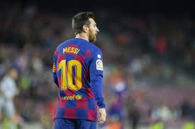 "Cuối cùng, tôi nghĩ là nếu anh thích nói về các cầu thủ thì hãy chỉ thẳng ra tên người đó. Bằng không anh đang cứ úp mở và lan tỏa tin đồn trong khi chúng chẳng hề có thật". Messi thẳng thắn. Ảnh CLB "Cuối cùng, tôi nghĩ là nếu anh thích nói về các cầu thủ thì hãy chỉ thẳng ra tên người đó. Bằng không anh đang cứ úp mở và lan tỏa tin đồn trong khi chúng chẳng hề có thật". Messi thẳng thắn. Ảnh CLB