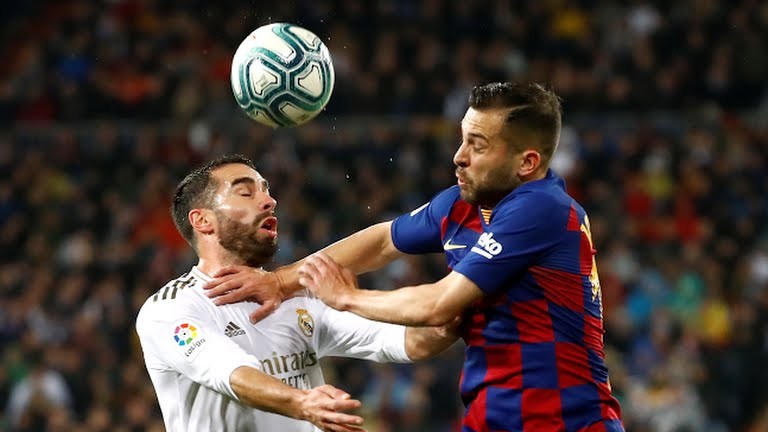 El Clasico đã mất giá khi Ronaldo ra đi. Nếu mai này khi không có Messi nữa thì có lẽ nó mất đi sự hấp dẫn đáng kể. Ảnh CNN