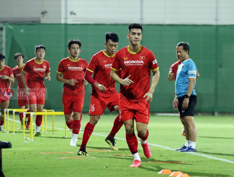 Tập luyện trên đất UAE. Ảnh VFF.