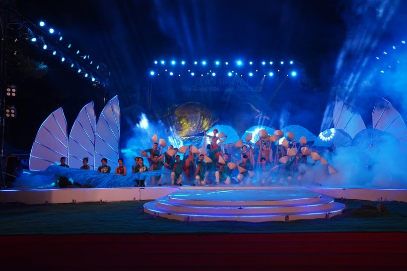 Lễ hội tình yêu tối 10.4. 2022 Lễ hội tình yêu tối 10.4. 2022