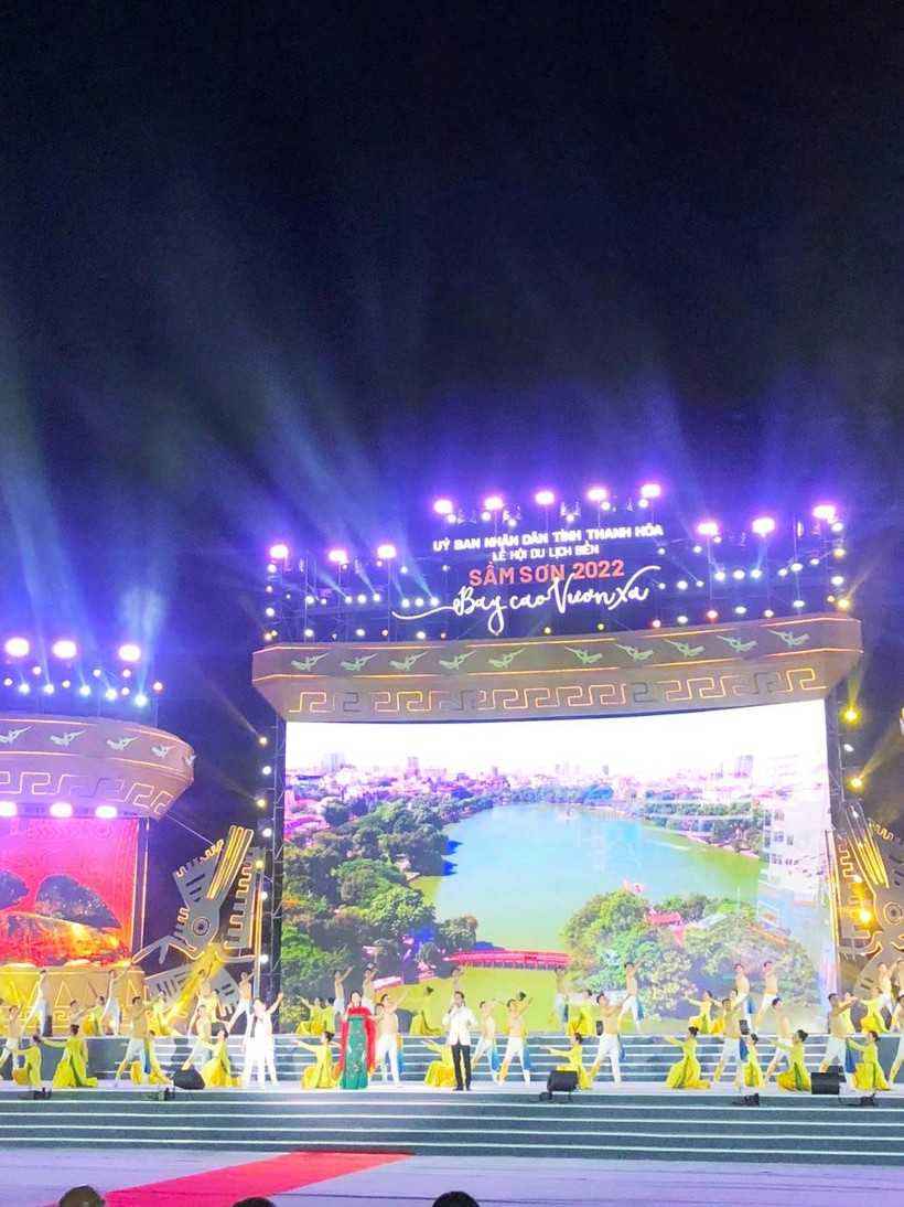 Chương trình nghệ thuật đặc sắc trong buổi lễ Chương trình nghệ thuật đặc sắc trong buổi lễ