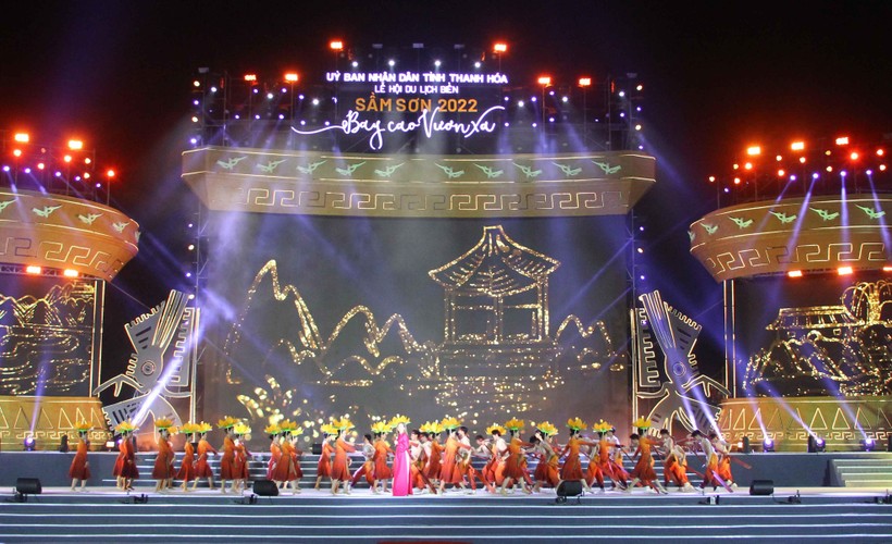 Quảng trường biển Sầm Sơn - một trong những hạng mục của đại dự án 1 tỉ USD đã đưa vào vận hành