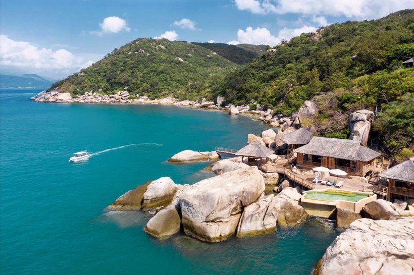 NVT là đơn vị khai thác và vận hành Khu nghỉ dưỡng cao cấp 5 sao Six Senses Ninh Vân Bay tại Nha Trang (Ảnh: Six Senses). NVT là đơn vị khai thác và vận hành Khu nghỉ dưỡng cao cấp 5 sao Six Senses Ninh Vân Bay tại Nha Trang (Ảnh: Six Senses).