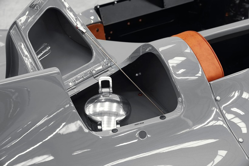 Jaguar hồi sinh mẫu xe đua huyền thoại D-Type ảnh 8