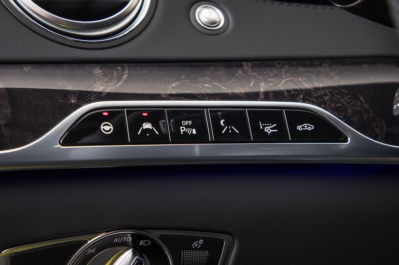 5 điều thú vị bạn nên biết trước khi muốn sở hữu Mercedes-AMG S63 2018 ảnh 5