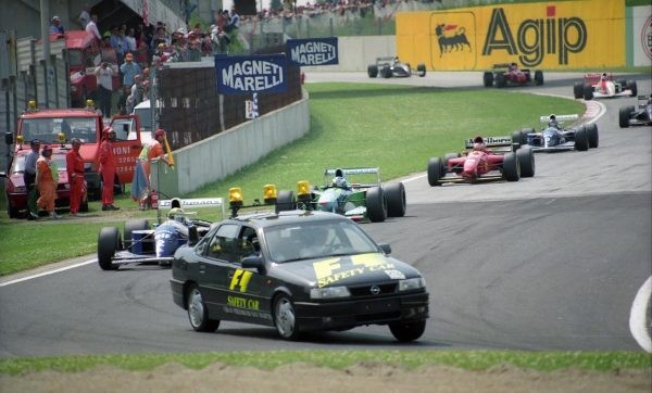  Chiếc Safety Car trong giải đua F1 đã ra đời như thế nào? ảnh 4