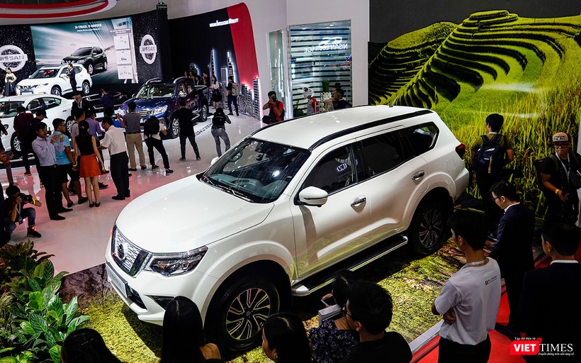 Ngày 18/12, Nissan Terra - mẫu SUV 7 chỗ từng xuất hiện tại triển lãm VMS 2018 sẽ chính thức được ra mắt tại thị trường Việt Nam cho thấy cam kết lâu dài của Nissan Việt Nam bất chấp tập đoàn Tan Chong không còn trở thành đối tác của Nissan Motor. Ngày 18/12, Nissan Terra - mẫu SUV 7 chỗ từng xuất hiện tại triển lãm VMS 2018 sẽ chính thức được ra mắt tại thị trường Việt Nam cho thấy cam kết lâu dài của Nissan Việt Nam bất chấp tập đoàn Tan Chong không còn trở thành đối tác của Nissan Motor.