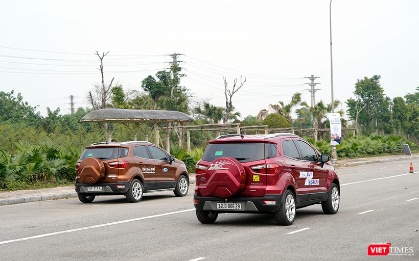 Phần thi tăng tốc thể hiện khả năng cải thiện của động cơ và hộp số mới trên Ford EcoSport Phần thi tăng tốc thể hiện khả năng cải thiện của động cơ và hộp số mới trên Ford EcoSport