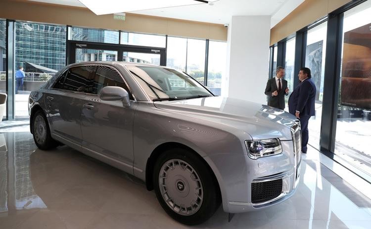Mẫu Senat trưng bày trong lễ khai trương showroom đầu tiên của Aurus tại Moskva hôm 23/8. Ảnh: Reuters