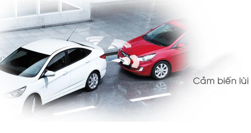 Cảm biến lùi giúp tài xế tránh khỏi va chạm không mong muốn từ phía sau. Ảnh BD