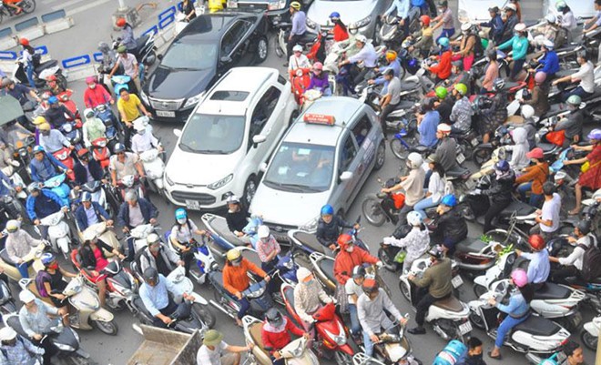 Xây dựng văn hóa giao thông tốt hơn mới là gốc rễ để giải quyết vấn đề kẹt xe