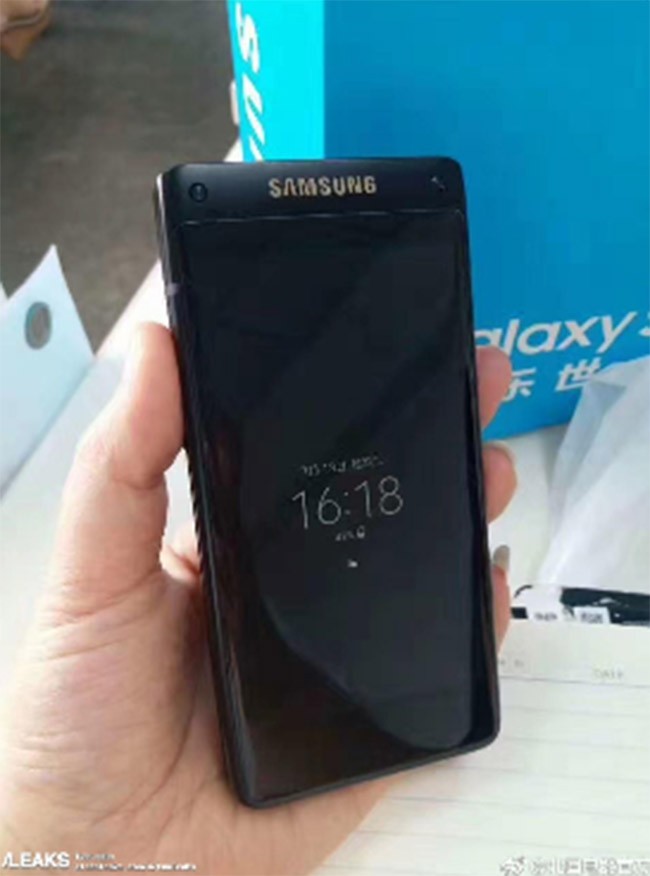 Samsung sản xuất điện thoại nắp gập giống Galaxy S8 ảnh 2