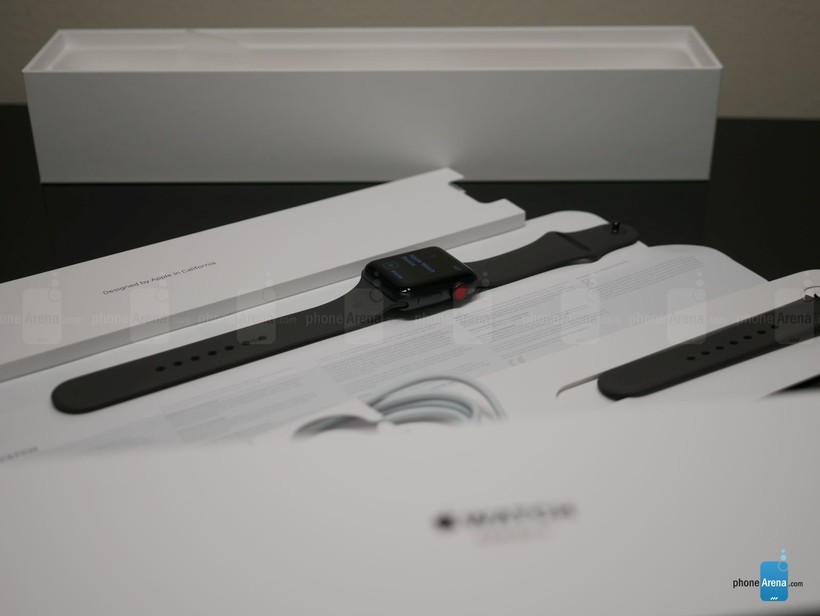 Mở hộp đồng hồ thông minh Apple Watch 3 ảnh 2 Mở hộp đồng hồ thông minh Apple Watch 3 ảnh 2