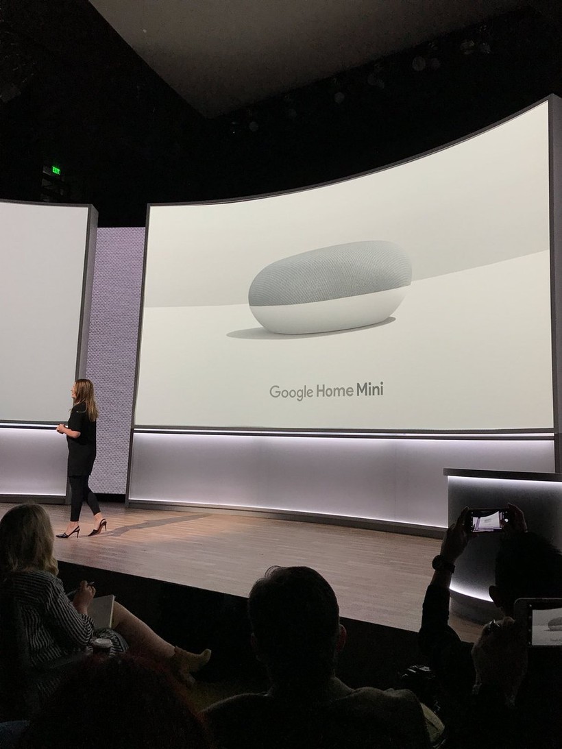 Google Pixel 2 và Pixel 2 XL đã ra mắt: công nghệ camera AR giống iPhone X, giá khởi điểm 649 USD và 849 USD ảnh 33