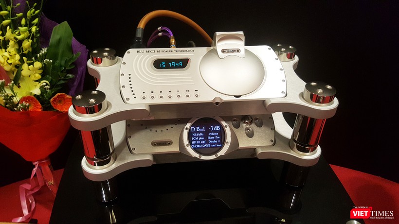 Chiêm ngưỡng những cặp loa tiền tỷ tại Triển lãm nghe nhìn Việt Nam 2017 ảnh 21