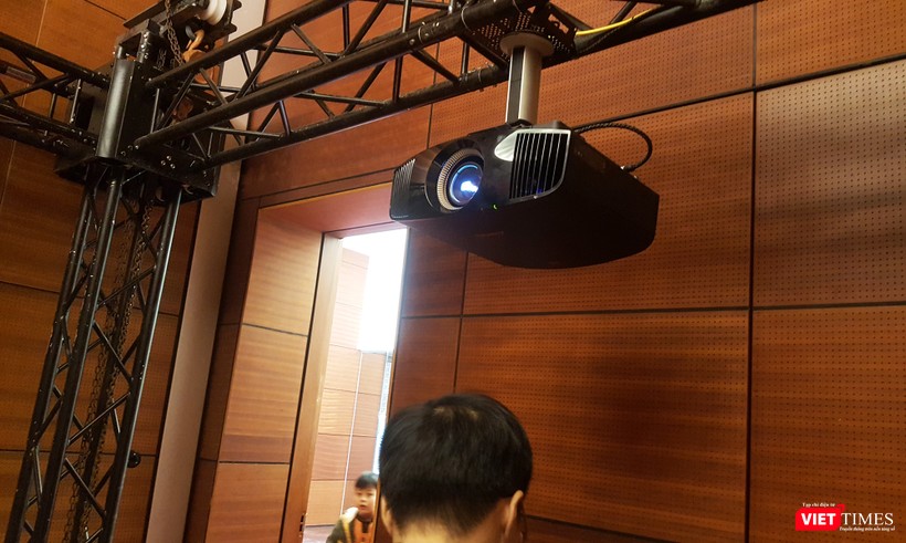 Chiêm ngưỡng những cặp loa tiền tỷ tại Triển lãm nghe nhìn Việt Nam 2017 ảnh 27