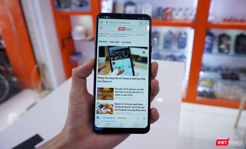 Trên tay LG G7+ “Thin Q” hàng xách tay về Việt Nam giá 18,9 triệu ảnh 5 Trên tay LG G7+ “Thin Q” hàng xách tay về Việt Nam giá 18,9 triệu ảnh 5
