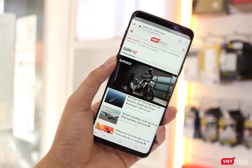 Galaxy S9 Plus có màn hình 6,2 inch, độ phân giải 2K+