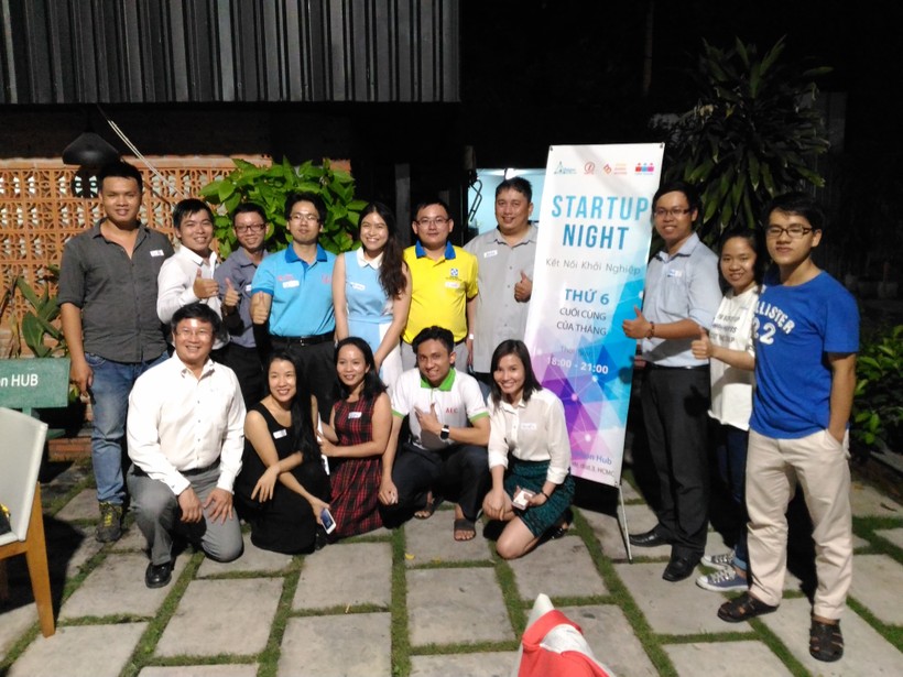 Tham gia Start-up Night tại SIHUB (TP HCM) để chia sẻ kinh nghiệm khởi nghiệp (ảnh: Hòa Bình) Tham gia Start-up Night tại SIHUB (TP HCM) để chia sẻ kinh nghiệm khởi nghiệp (ảnh: Hòa Bình)