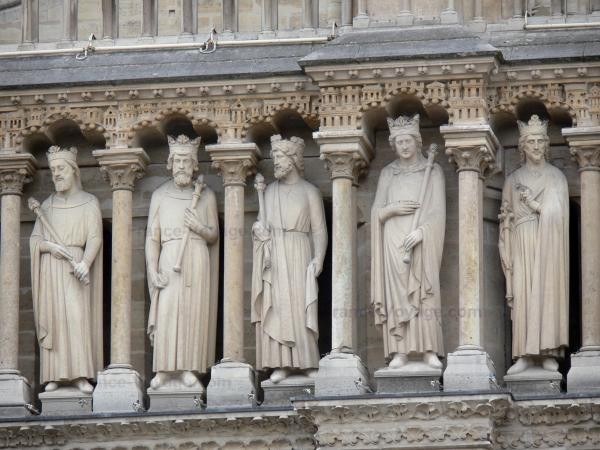 Tượng các vị vua Tượng các vị vua