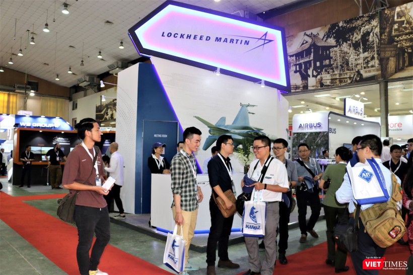 Gian triển lãm của hãng Lockheed Martin (Mỹ)
