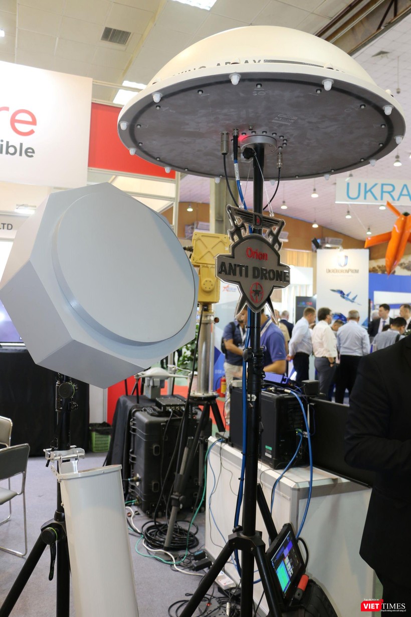 Hệ thống chống máy bay không người lái (drone) của hãng TRD Consultancy (Singapore)