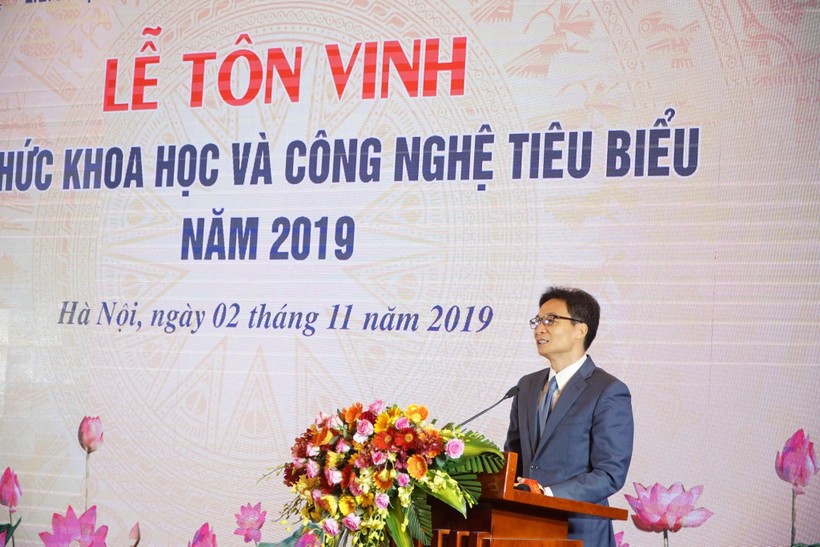 Phó Thủ tướng Vũ Đức Đam phát biểu tại buổi lễ (ảnh: Nguyễn Khang) Phó Thủ tướng Vũ Đức Đam phát biểu tại buổi lễ (ảnh: Nguyễn Khang)