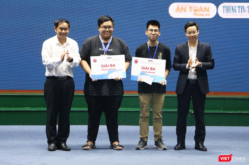 vt_giai ba bang A.jpg