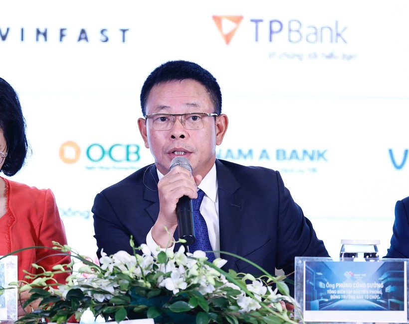 Ông Phùng Công Sưởng - Tổng Biên tập báo Tiền Phong phát biểu. QA8.jpg