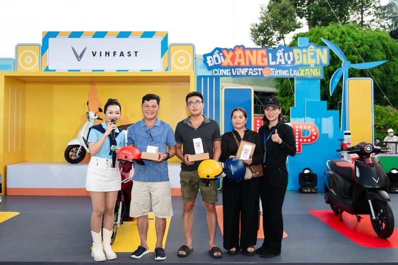 Khách hàng tới sự kiện có cơ hội nhận được nhiều ưu đãi và phần quà hấp dẫn