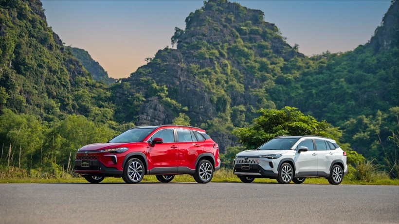 Mới ra mắt đầu tháng 5 nhưng Corolla Cross đã nhanh chóng khẳng định vị thế khi dẫn đầu doanh số của hãng Toyota trong tháng 5/2024. toyota-corolla-cross0-1714978994.jpg