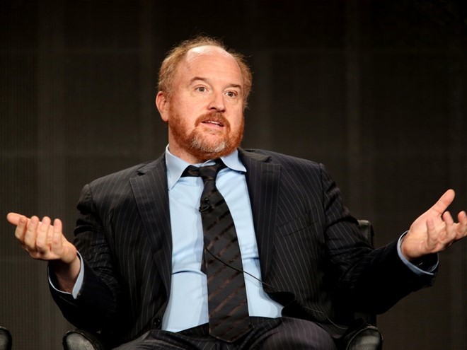 Louis C.K- Trong cuộc phỏng vấn gần đây của “Tonight Show”, danh hài đã chia sẻ với Jimmy Fallon rằng ông đã chính thức “tuyệt giao” với Internet một tháng trước, và không có kế hoạch sử dụng lại trong tương lai. Louis từng phản đối việc quá phụ thuộc vào điện thoại di động trong cuộc sống hàng ngày vì chúng khiến mọi người trở nên xa cách và thiếu đi sự cảm thông.