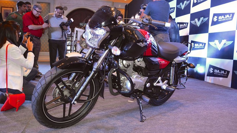 Xe côn tay Bajaj V12 giá rẻ hơn Honda Wave tại Việt Nam ảnh 1