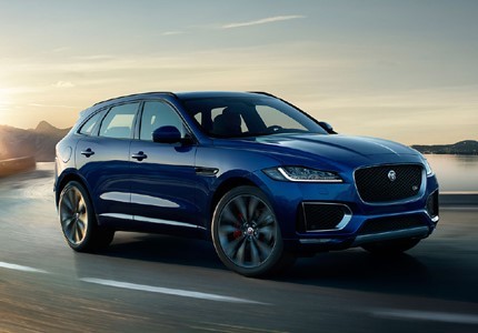 1. Jaguar F-PACE 2017:F-PACE 2017 là mẫu SUV sang trọng với kiểu dáng thiết kế cứng cáp, mạnh mẽ được dự đoán sẽ là sản phẩm nổi bật và thu hút những khách hàng khó tính ở phân khúc xe hạng sang. Mẫu xe này dự kiến sẽ trình làng vào cuối năm