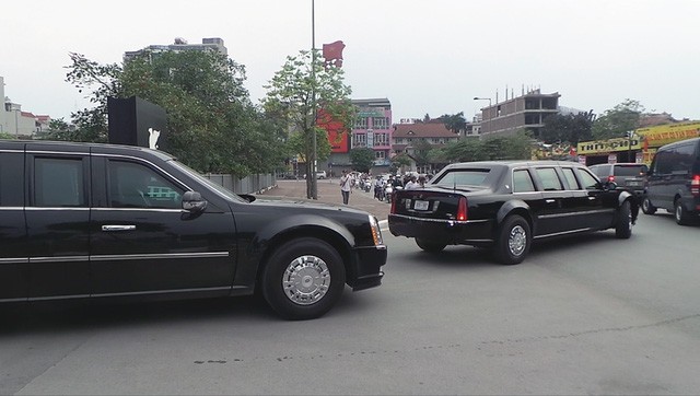 Đoàn xe đón ông Obama đã rời khách sạn đến Sân bay Nội Bài ảnh 8