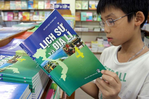 Nhà xuất bản Giáo dục Việt Nam chính thức lên tiếng! ảnh 6 Bộ trưởng Phùng Xuân Nhạ công khai tỷ lệ chiết khấu SGK của NXB Giáo dục