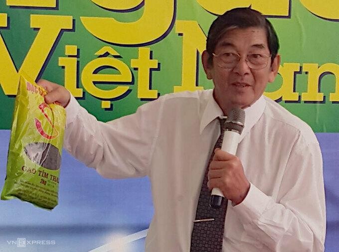 Kỹ sư Hồ Quang Cua, cha đẻ của giống gạo ST25. Ảnh: HM.