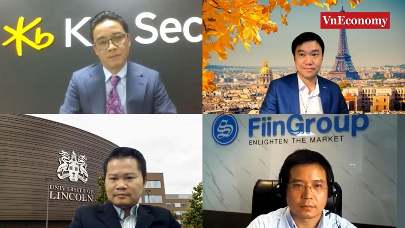 Các chuyên gia kinh tế tham dự buổi tọa đàm do VnEconomy tổ chức (Ảnh chụp màn hình) Các chuyên gia kinh tế tham dự buổi tọa đàm do VnEconomy tổ chức (Ảnh chụp màn hình)